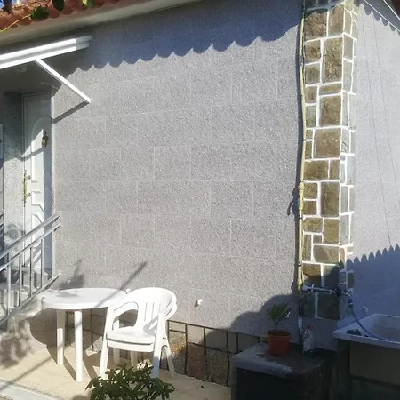 House With 3 Bedrooms In Pontevedra With Wonderful Sea View And Enclosed Garden 50 M From The Beach Pontevedra
